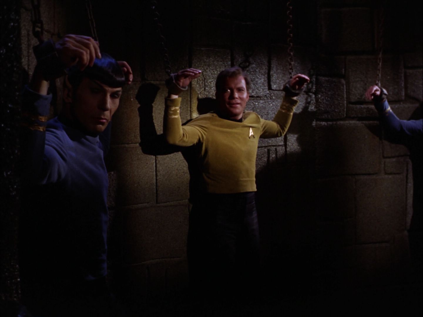 ariane179254_StarTrek_2x07_Catspaw_1033.jpg