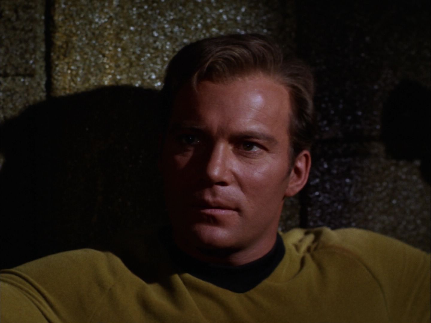 ariane179254_StarTrek_2x07_Catspaw_1043.jpg