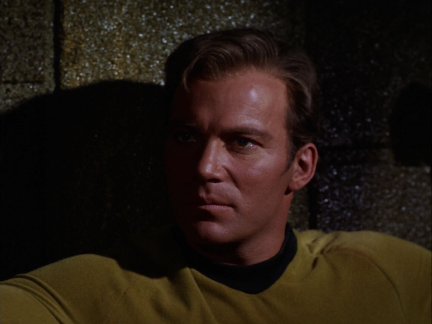 ariane179254_StarTrek_2x07_Catspaw_1049.jpg