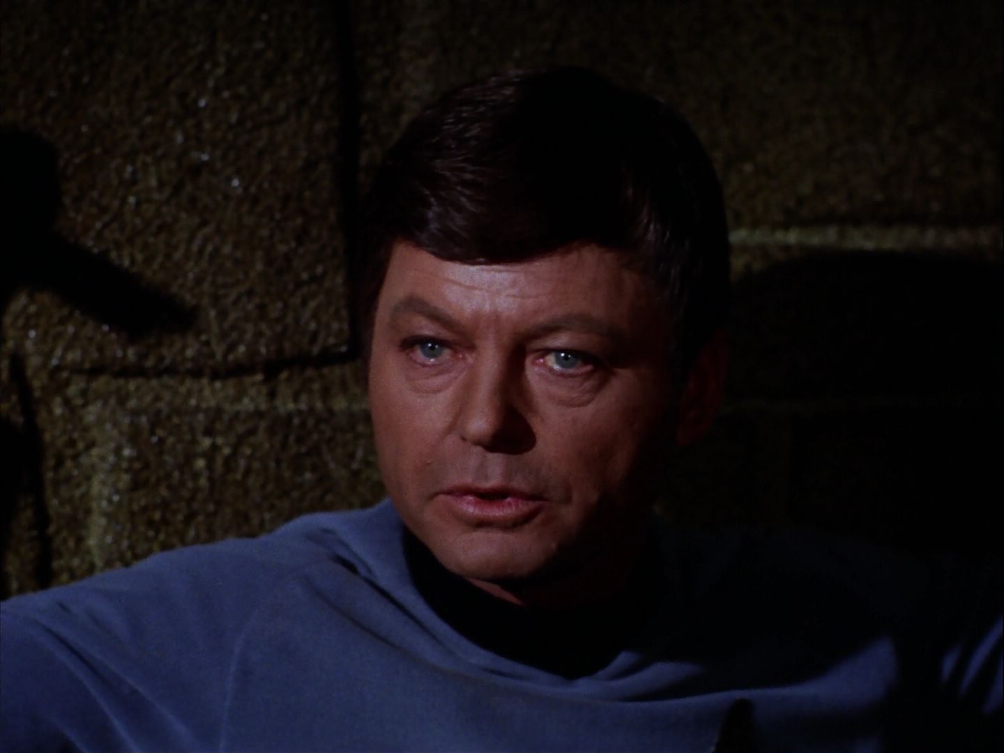 ariane179254_StarTrek_2x07_Catspaw_1068.jpg
