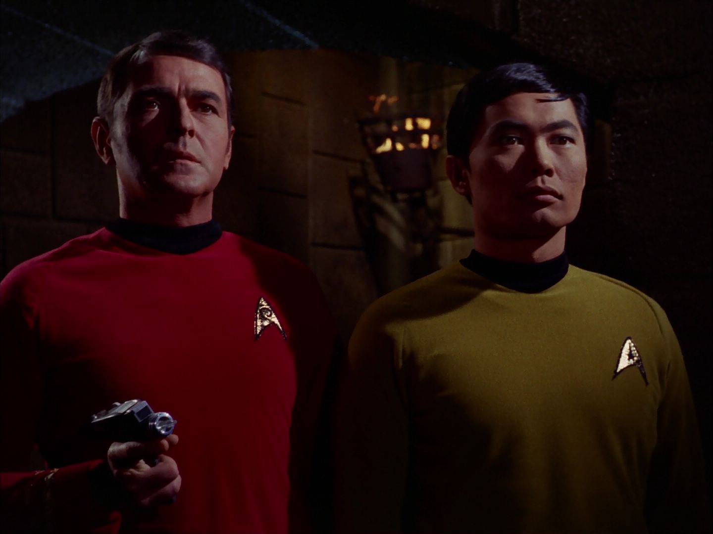 ariane179254_StarTrek_2x07_Catspaw_1073.jpg