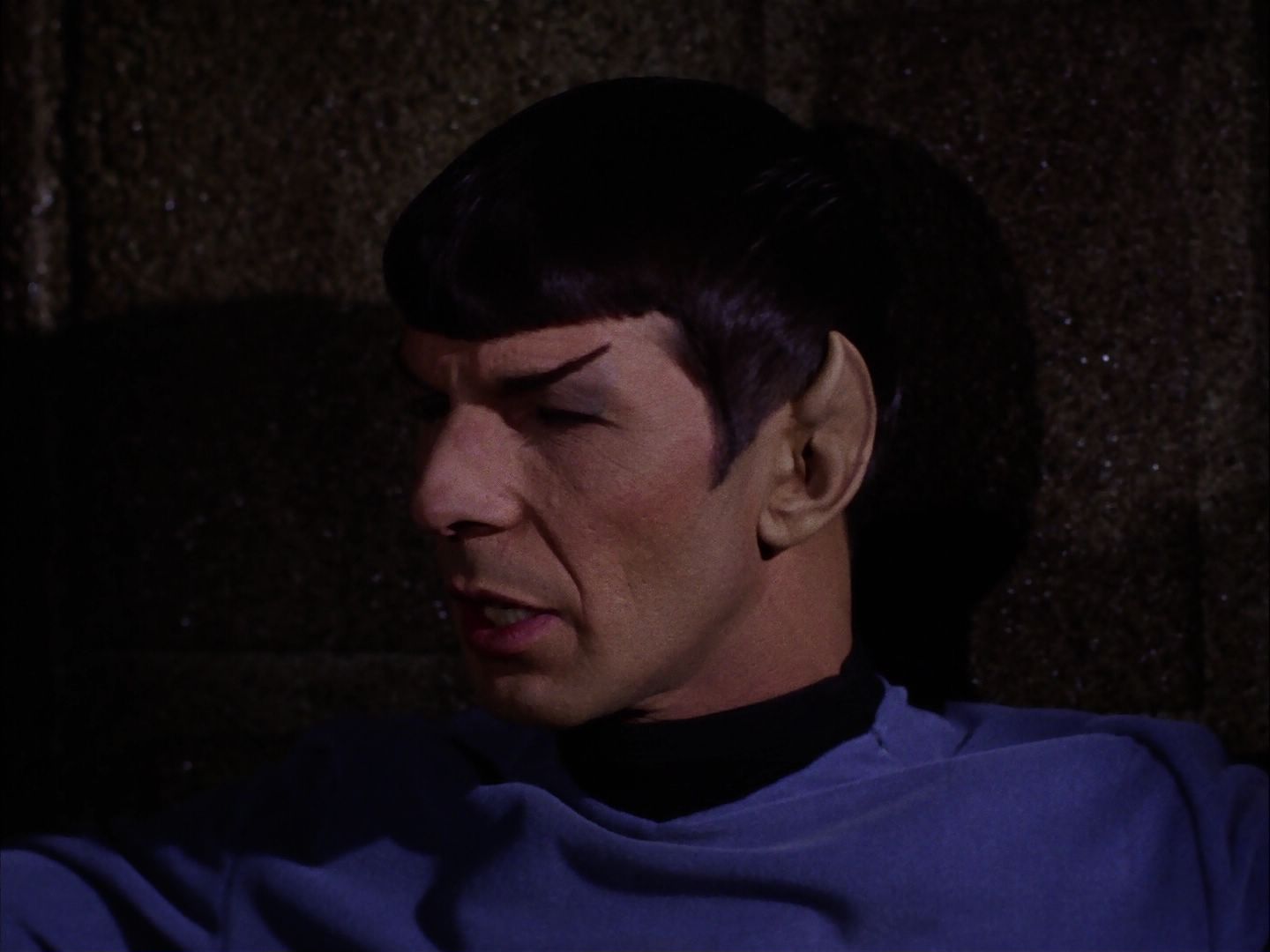 ariane179254_StarTrek_2x07_Catspaw_1078.jpg