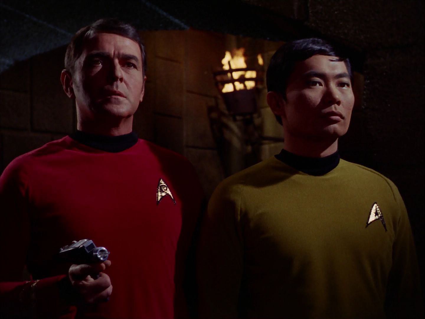 ariane179254_StarTrek_2x07_Catspaw_1095.jpg
