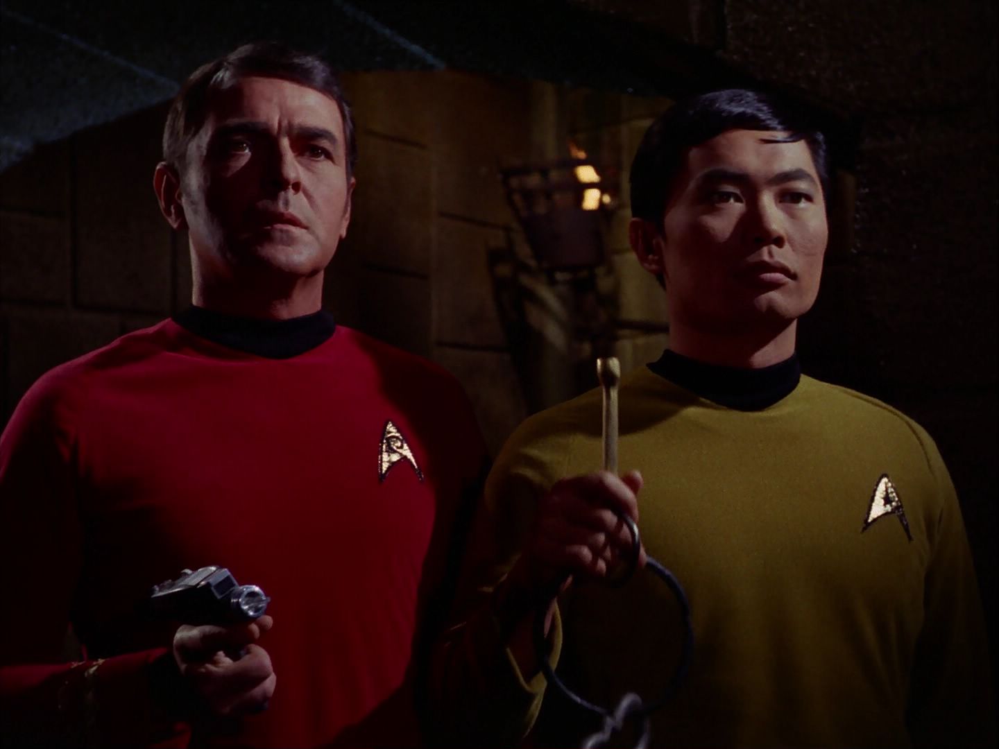 ariane179254_StarTrek_2x07_Catspaw_1097.jpg