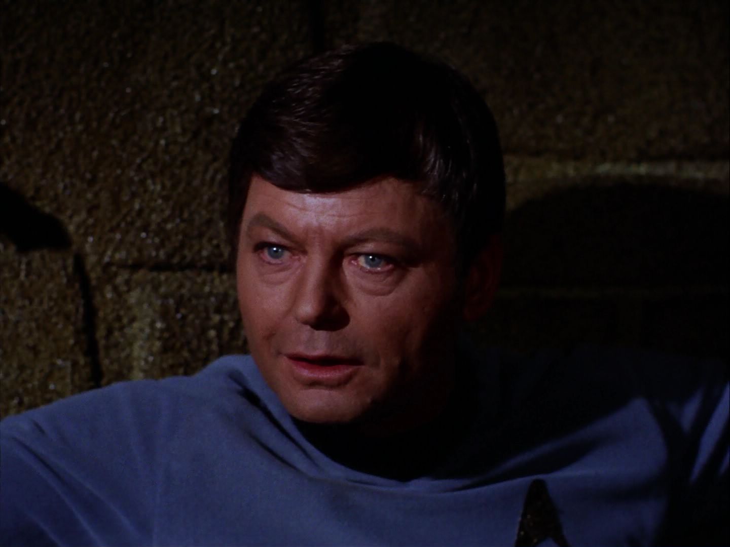ariane179254_StarTrek_2x07_Catspaw_1099.jpg