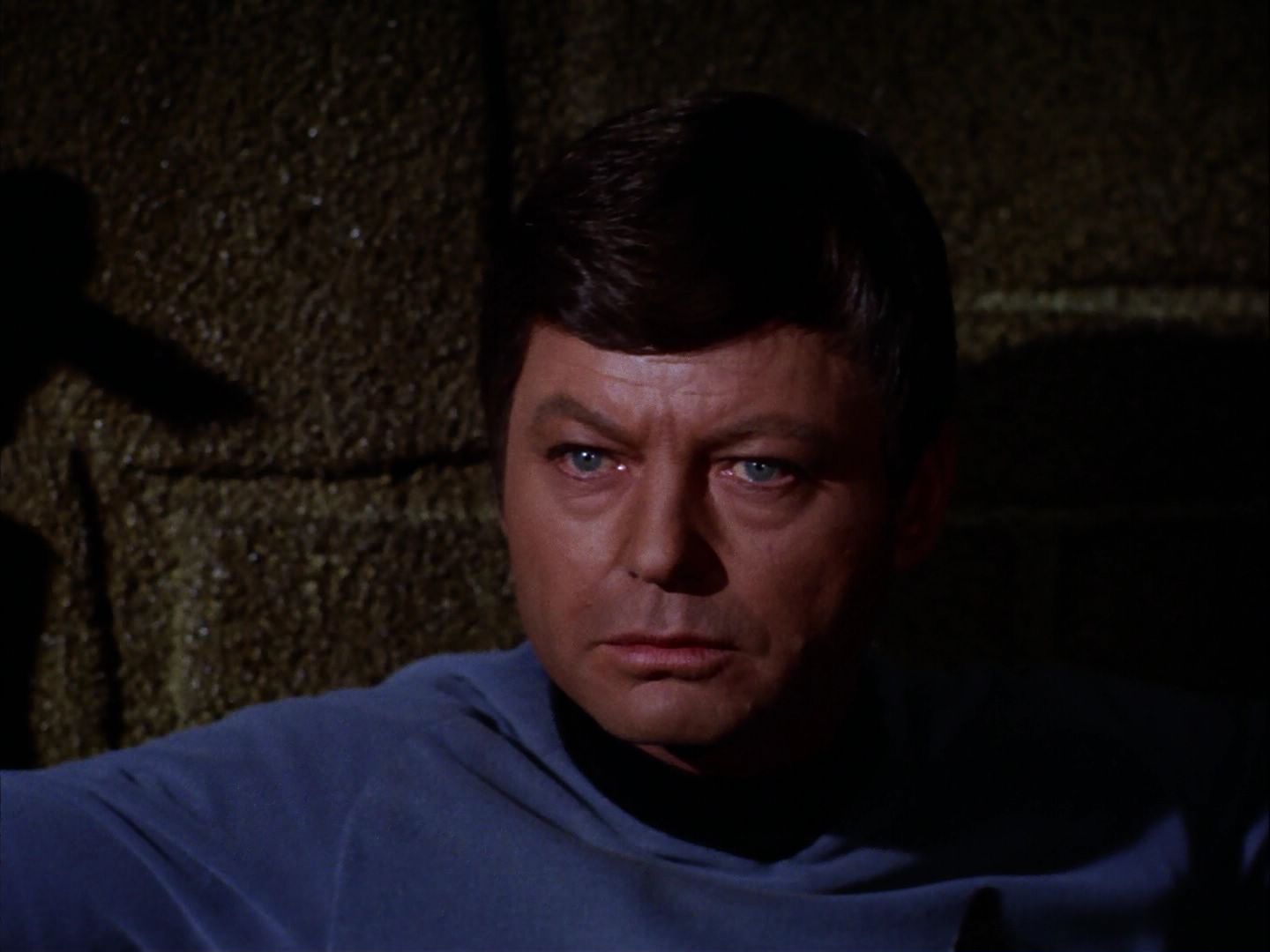 ariane179254_StarTrek_2x07_Catspaw_1106.jpg