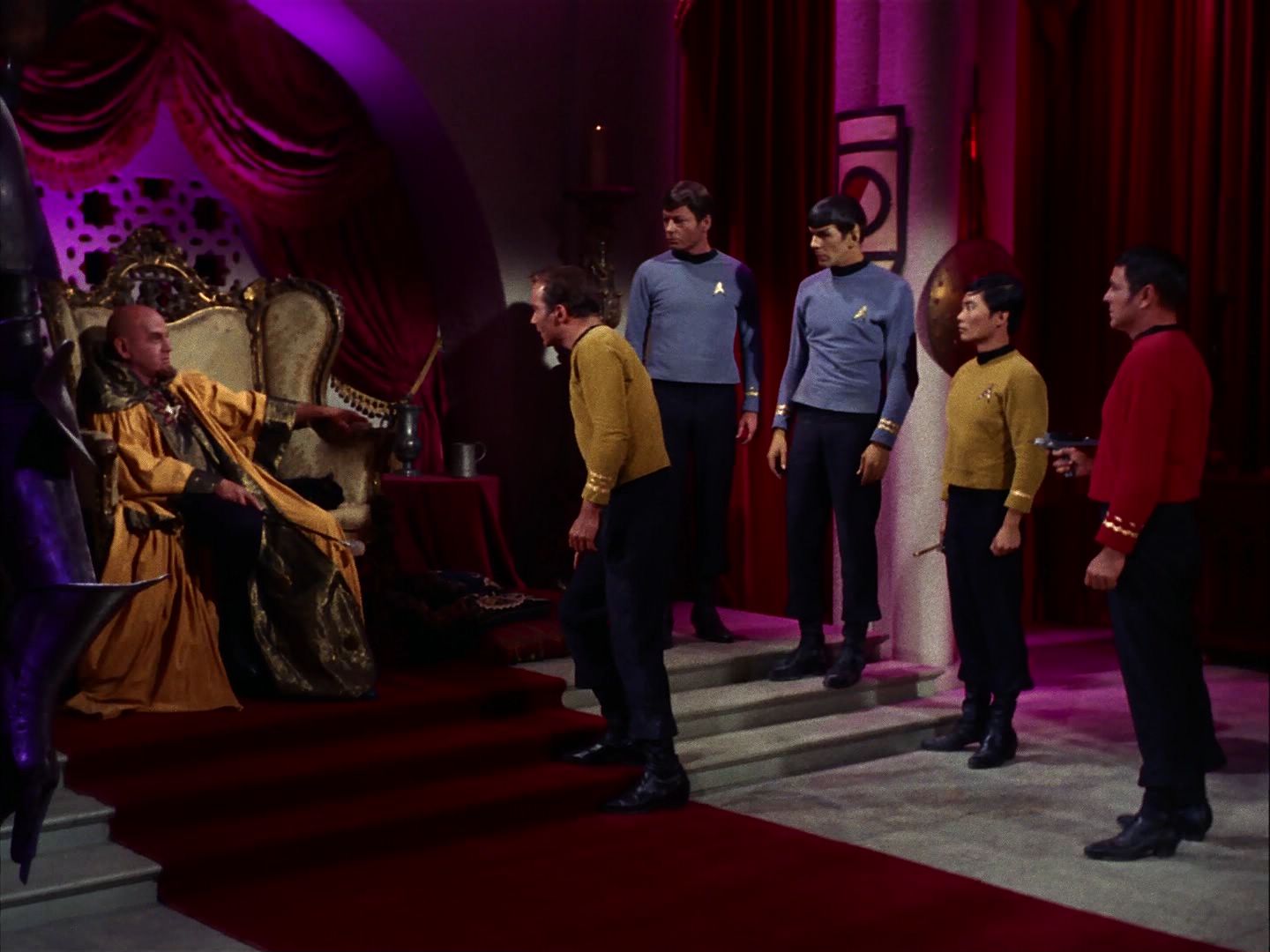 ariane179254_StarTrek_2x07_Catspaw_1200.jpg
