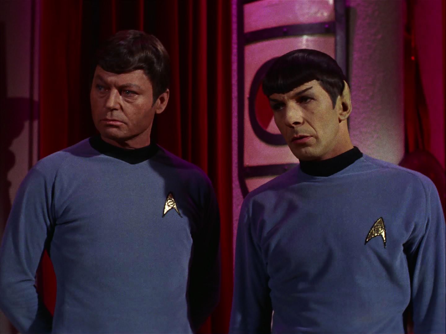 ariane179254_StarTrek_2x07_Catspaw_1248.jpg
