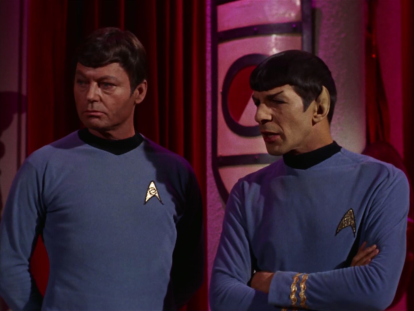 ariane179254_StarTrek_2x07_Catspaw_1279.jpg