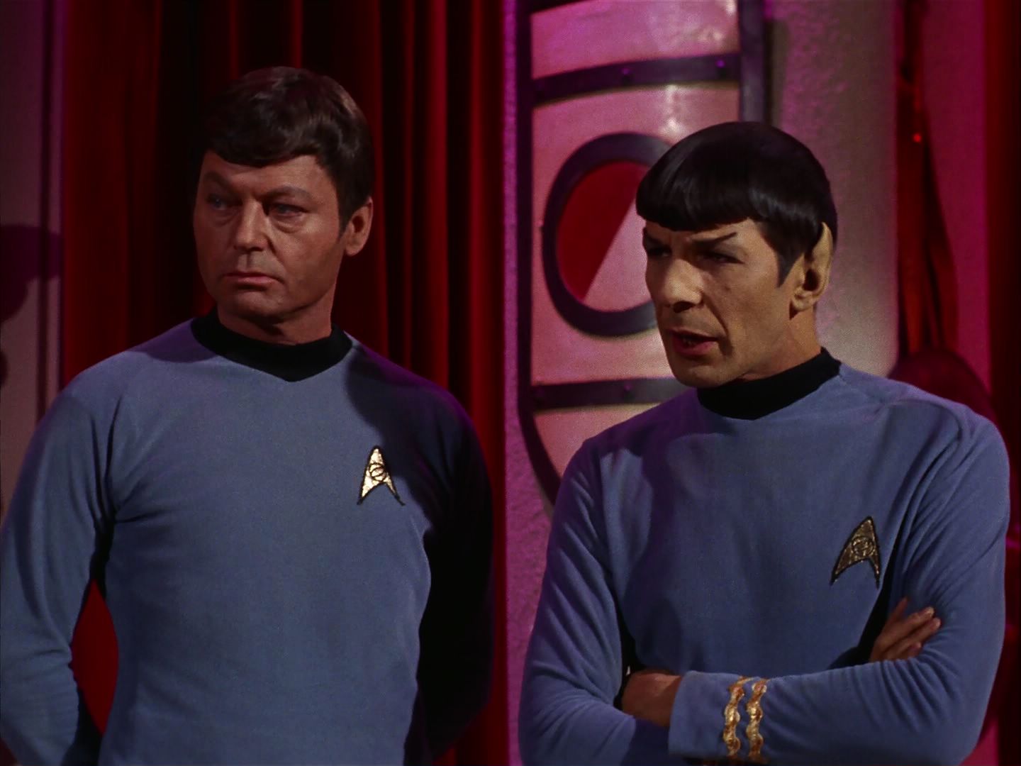 ariane179254_StarTrek_2x07_Catspaw_1284.jpg
