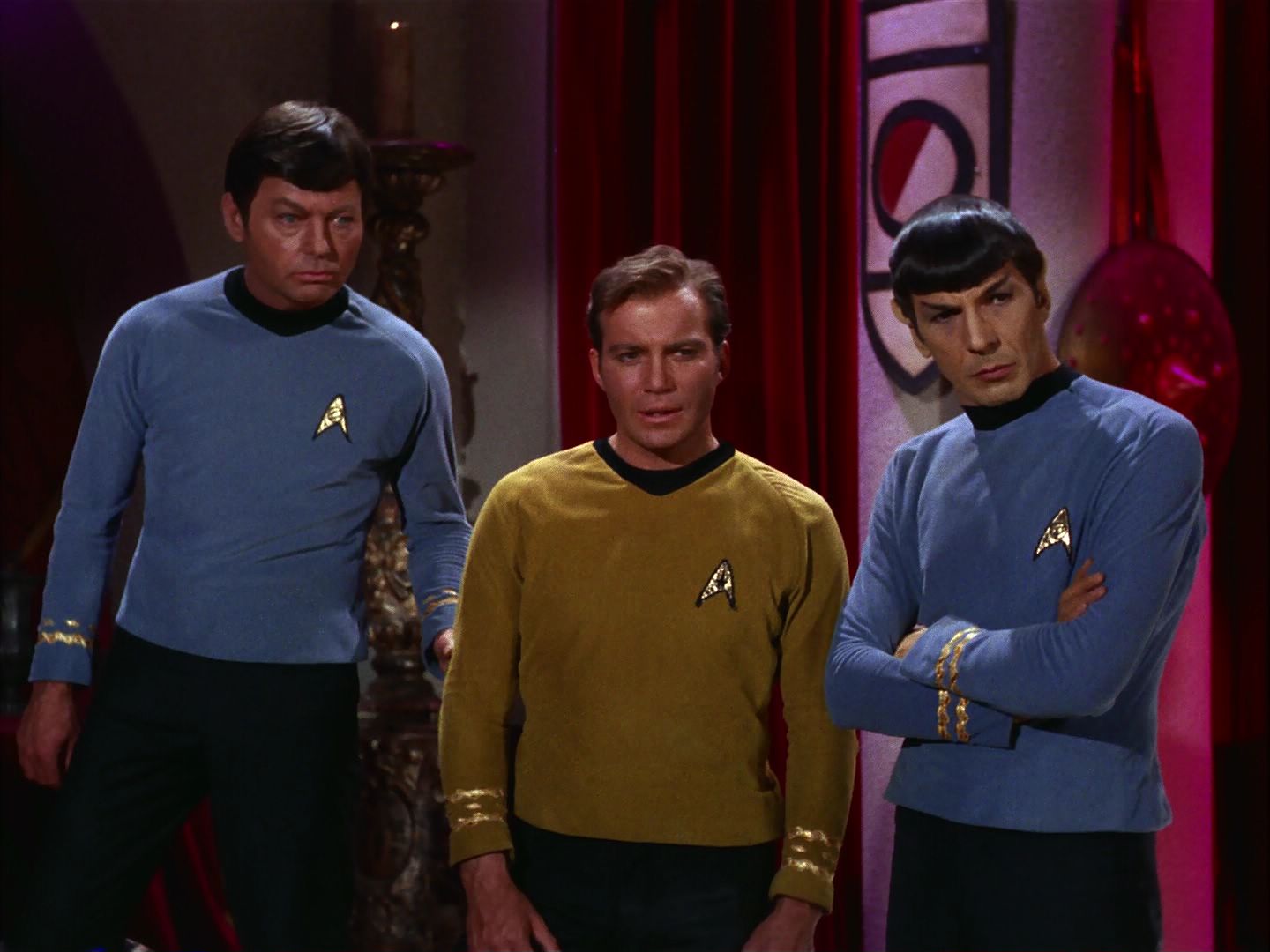 ariane179254_StarTrek_2x07_Catspaw_1320.jpg
