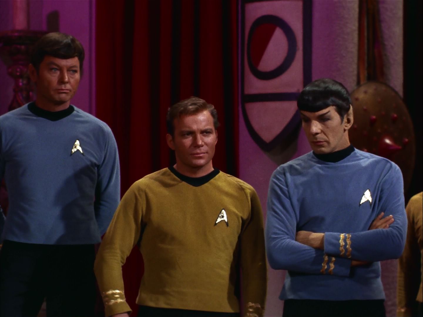 ariane179254_StarTrek_2x07_Catspaw_1391.jpg