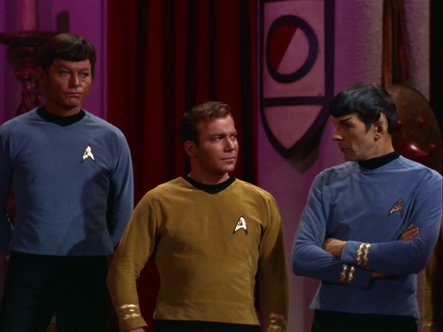 ariane179254_StarTrek_2x07_Catspaw_1392.jpg