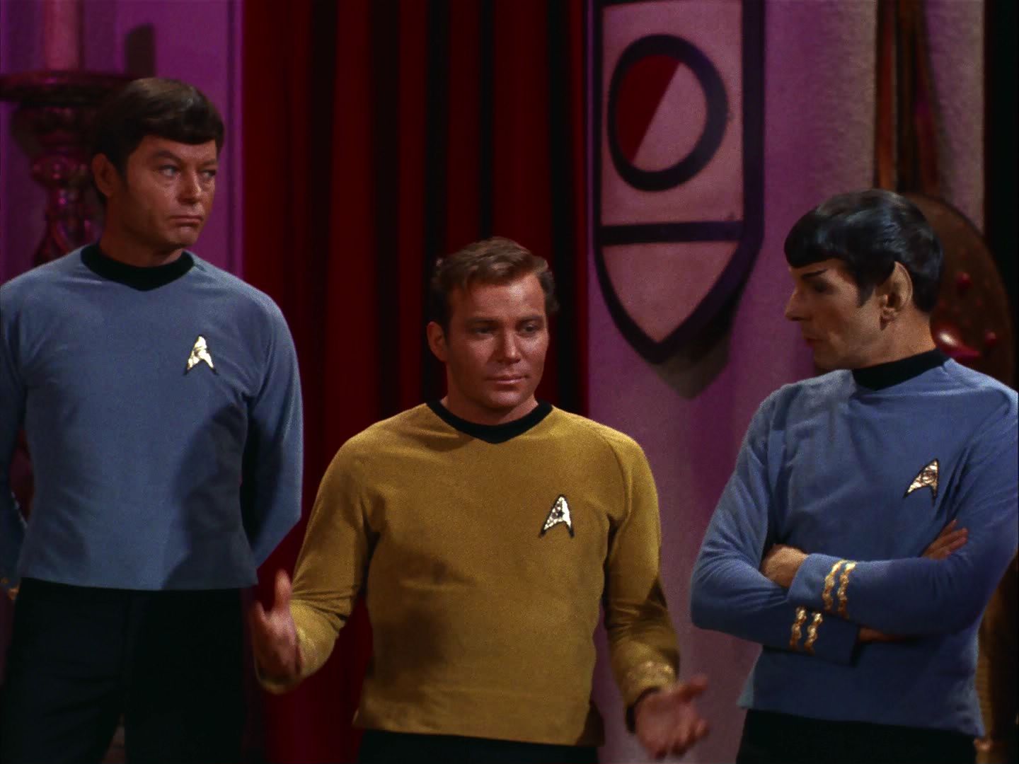ariane179254_StarTrek_2x07_Catspaw_1393.jpg