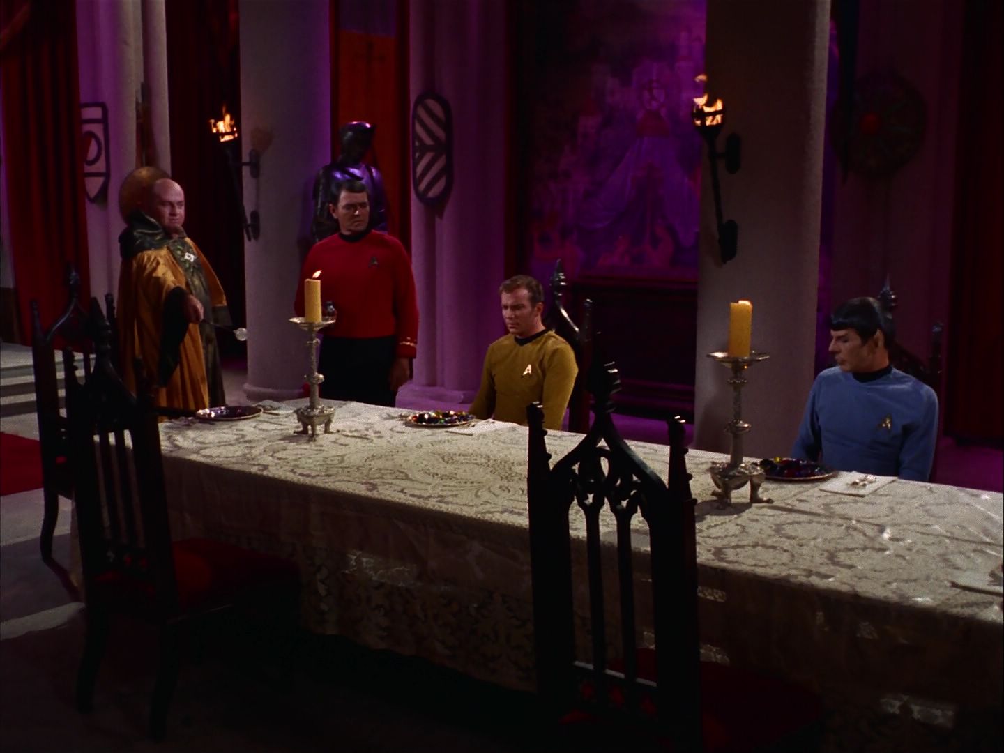 ariane179254_StarTrek_2x07_Catspaw_1433.jpg