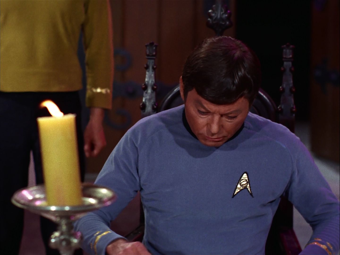 ariane179254_StarTrek_2x07_Catspaw_1435.jpg