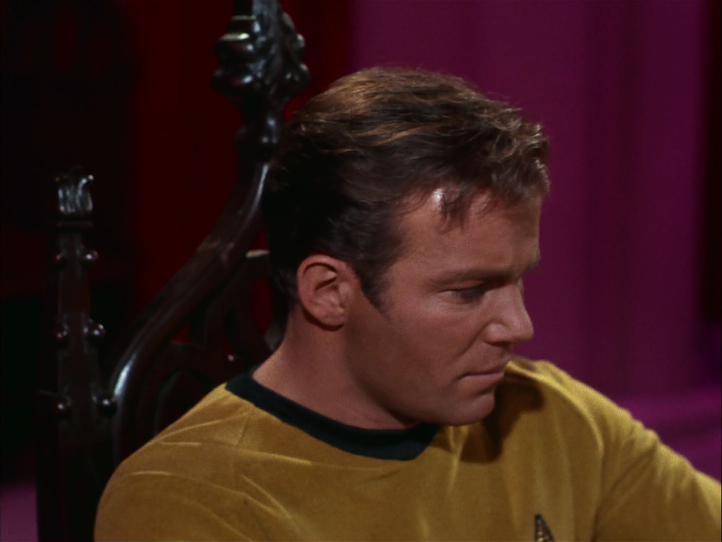 ariane179254_StarTrek_2x07_Catspaw_1439.jpg