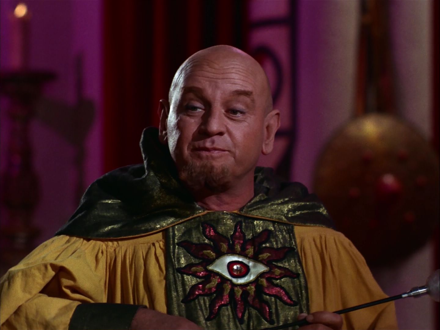 ariane179254_StarTrek_2x07_Catspaw_1483.jpg