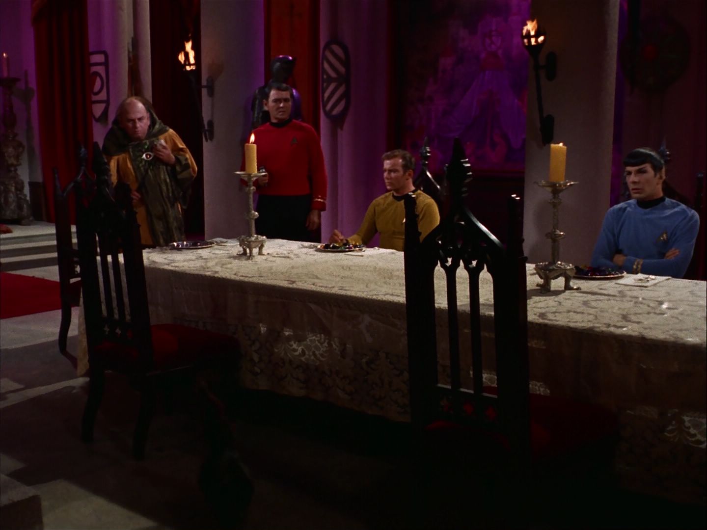 ariane179254_StarTrek_2x07_Catspaw_1545.jpg