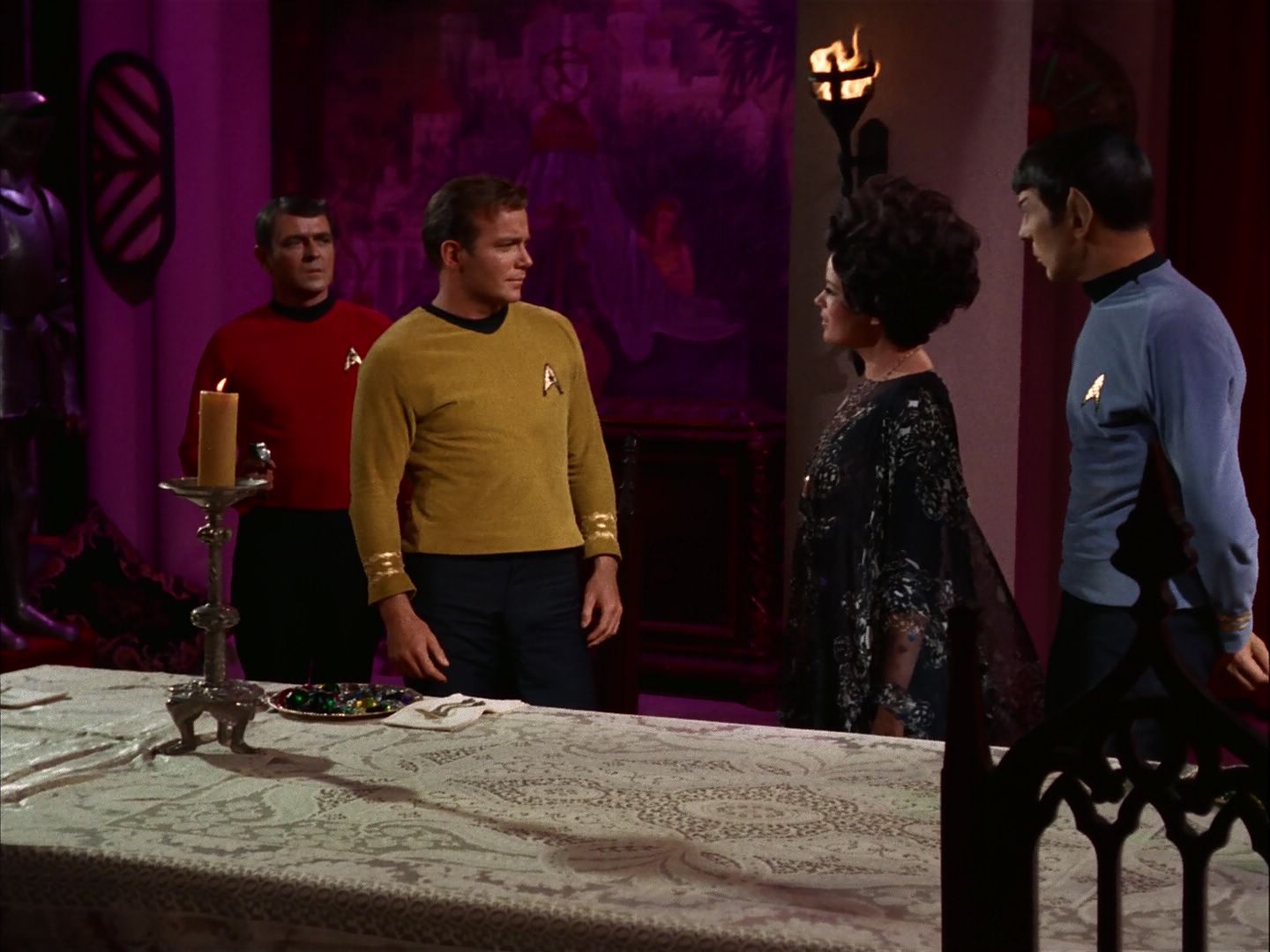 ariane179254_StarTrek_2x07_Catspaw_1579.jpg