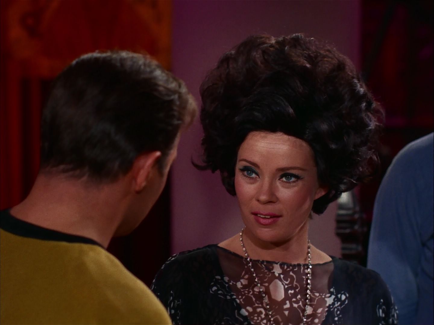 ariane179254_StarTrek_2x07_Catspaw_1583.jpg