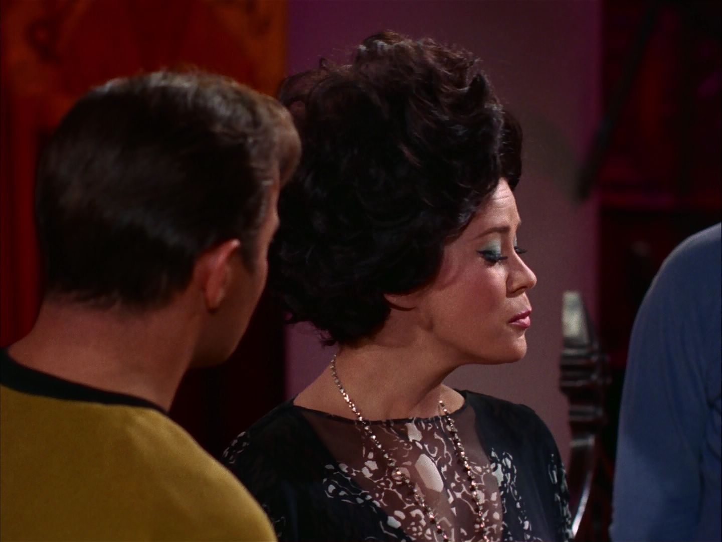 ariane179254_StarTrek_2x07_Catspaw_1594.jpg