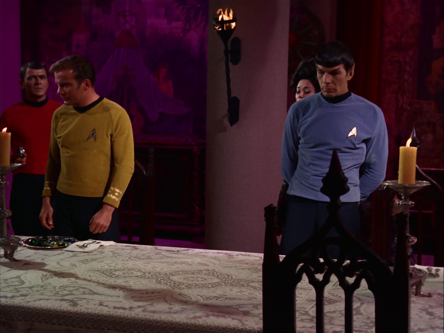 ariane179254_StarTrek_2x07_Catspaw_1627.jpg