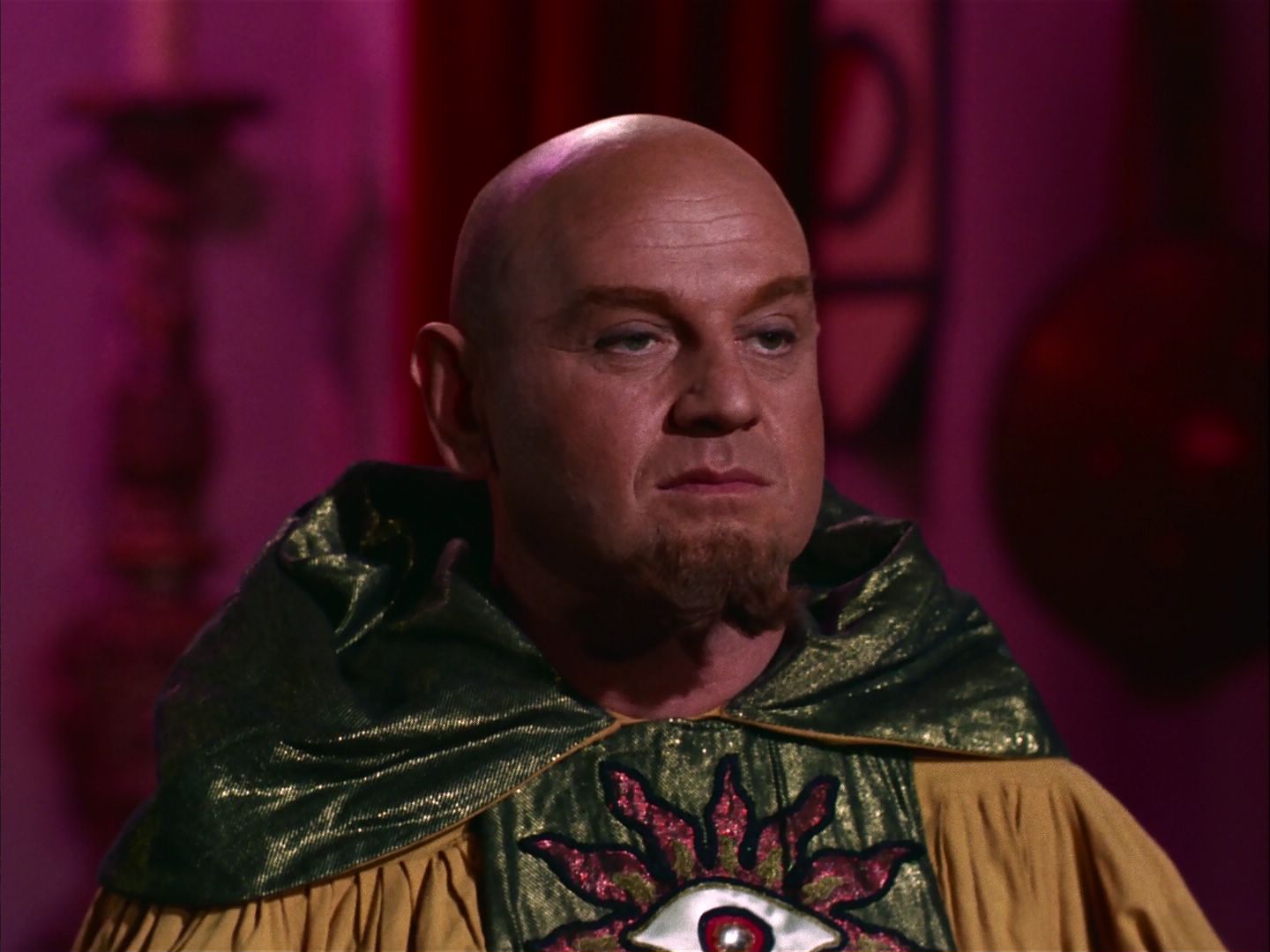 ariane179254_StarTrek_2x07_Catspaw_1630.jpg