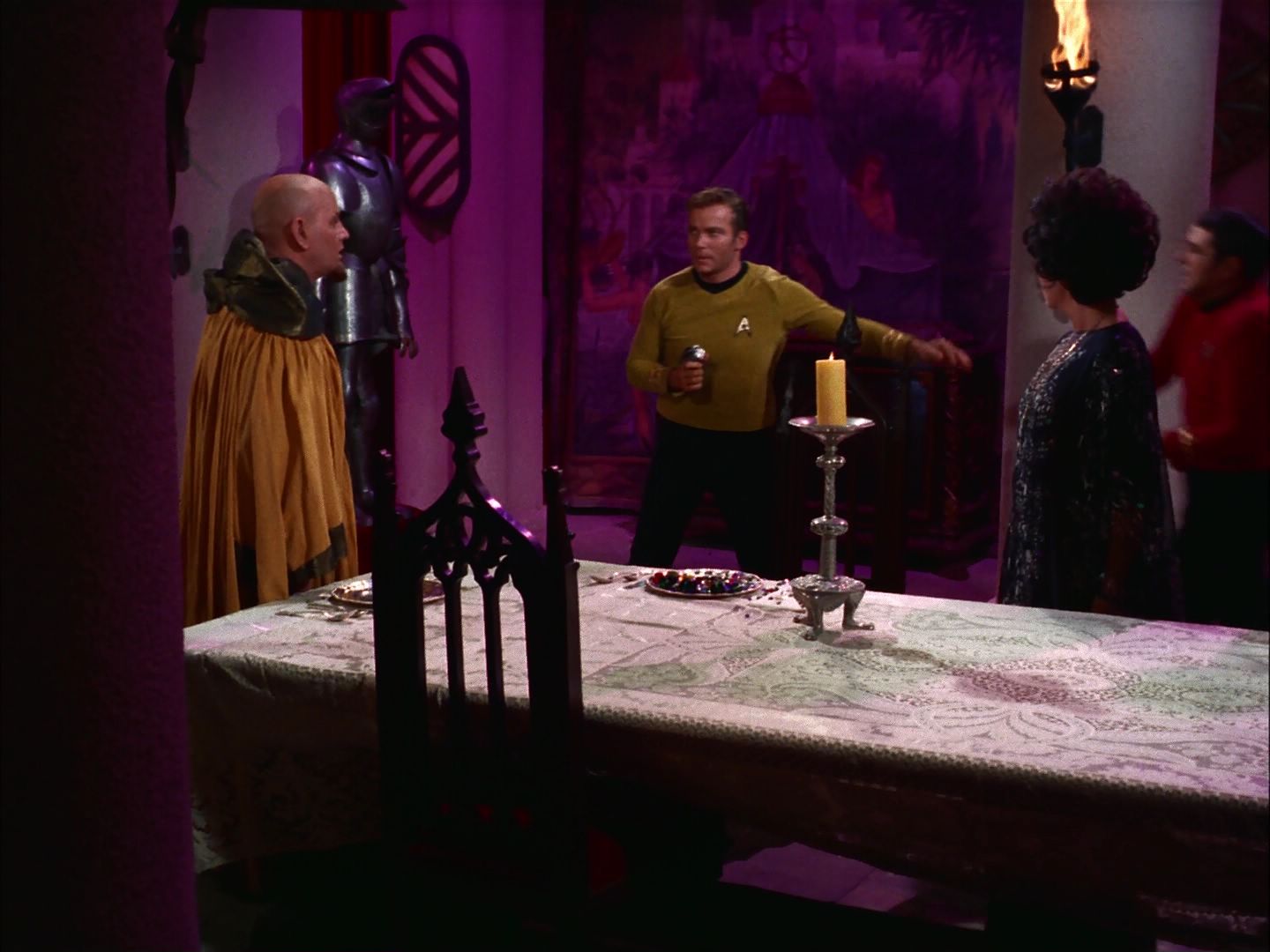 ariane179254_StarTrek_2x07_Catspaw_1637.jpg