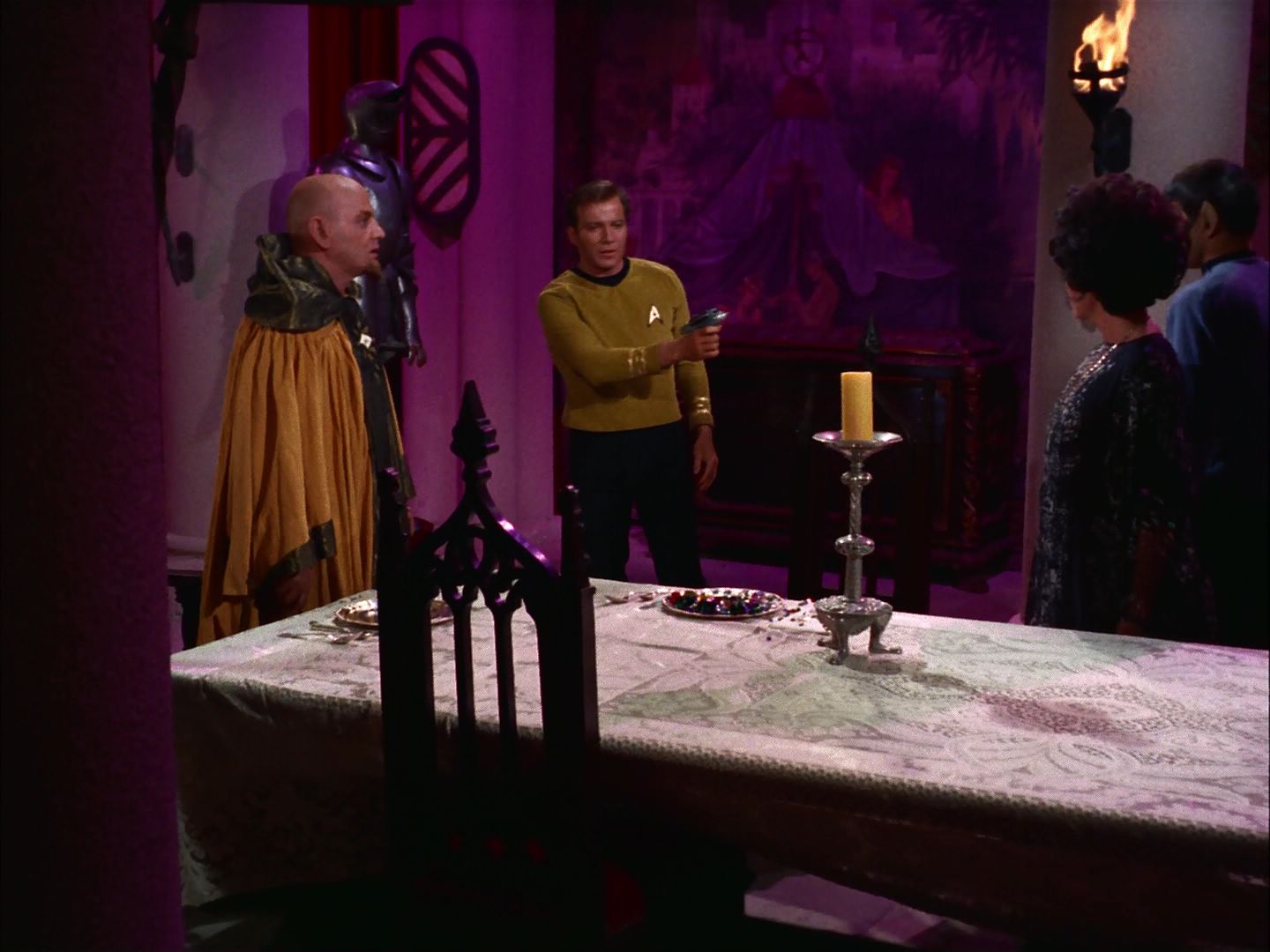 ariane179254_StarTrek_2x07_Catspaw_1638.jpg