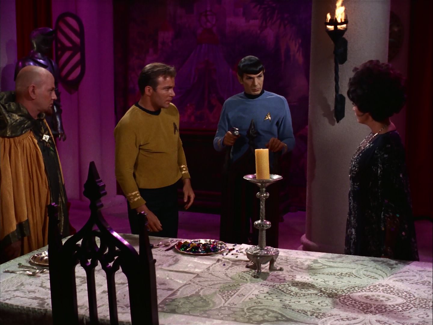 ariane179254_StarTrek_2x07_Catspaw_1651.jpg