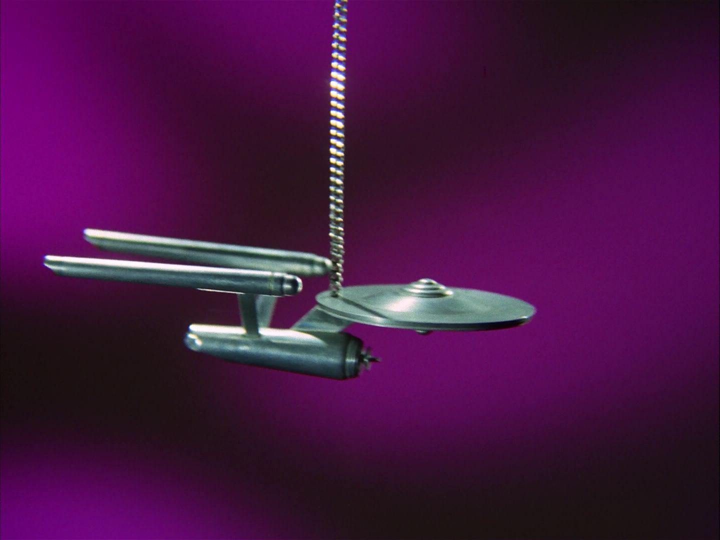 ariane179254_StarTrek_2x07_Catspaw_1661.jpg