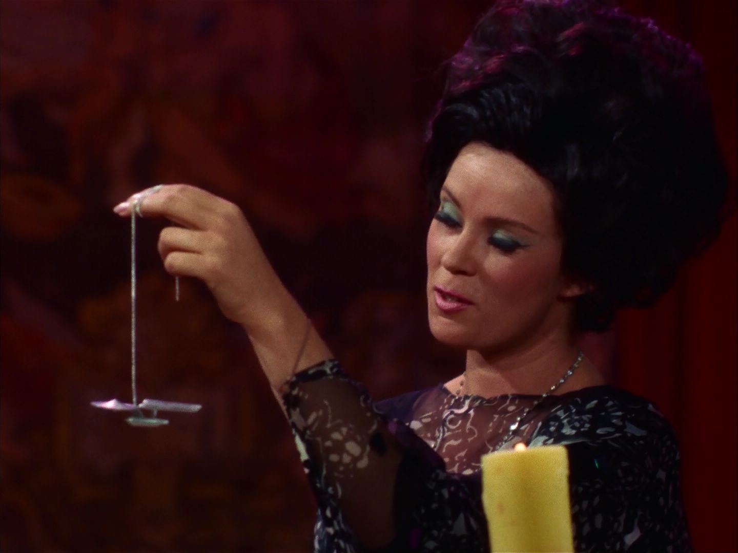 ariane179254_StarTrek_2x07_Catspaw_1670.jpg