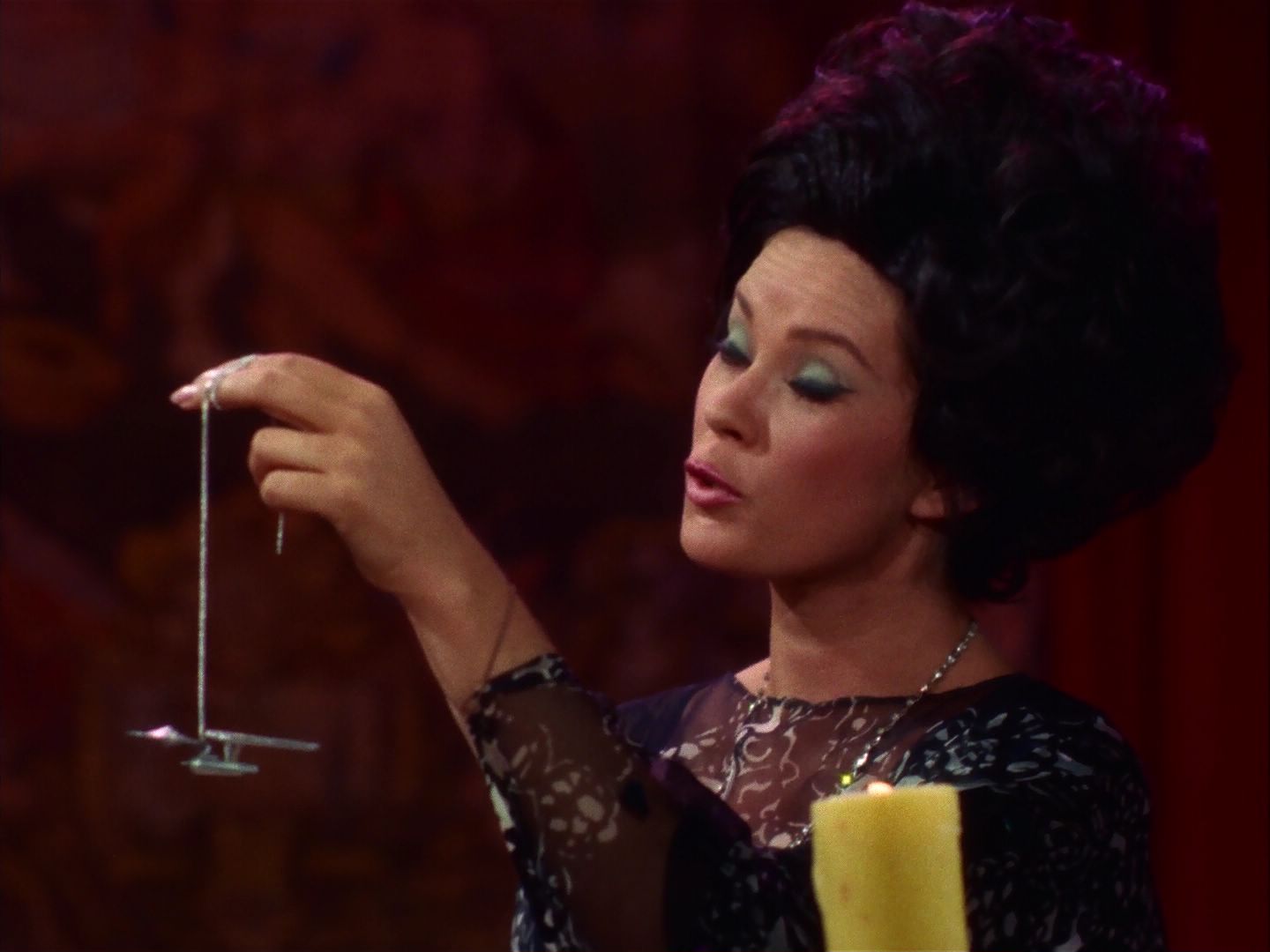 ariane179254_StarTrek_2x07_Catspaw_1675.jpg