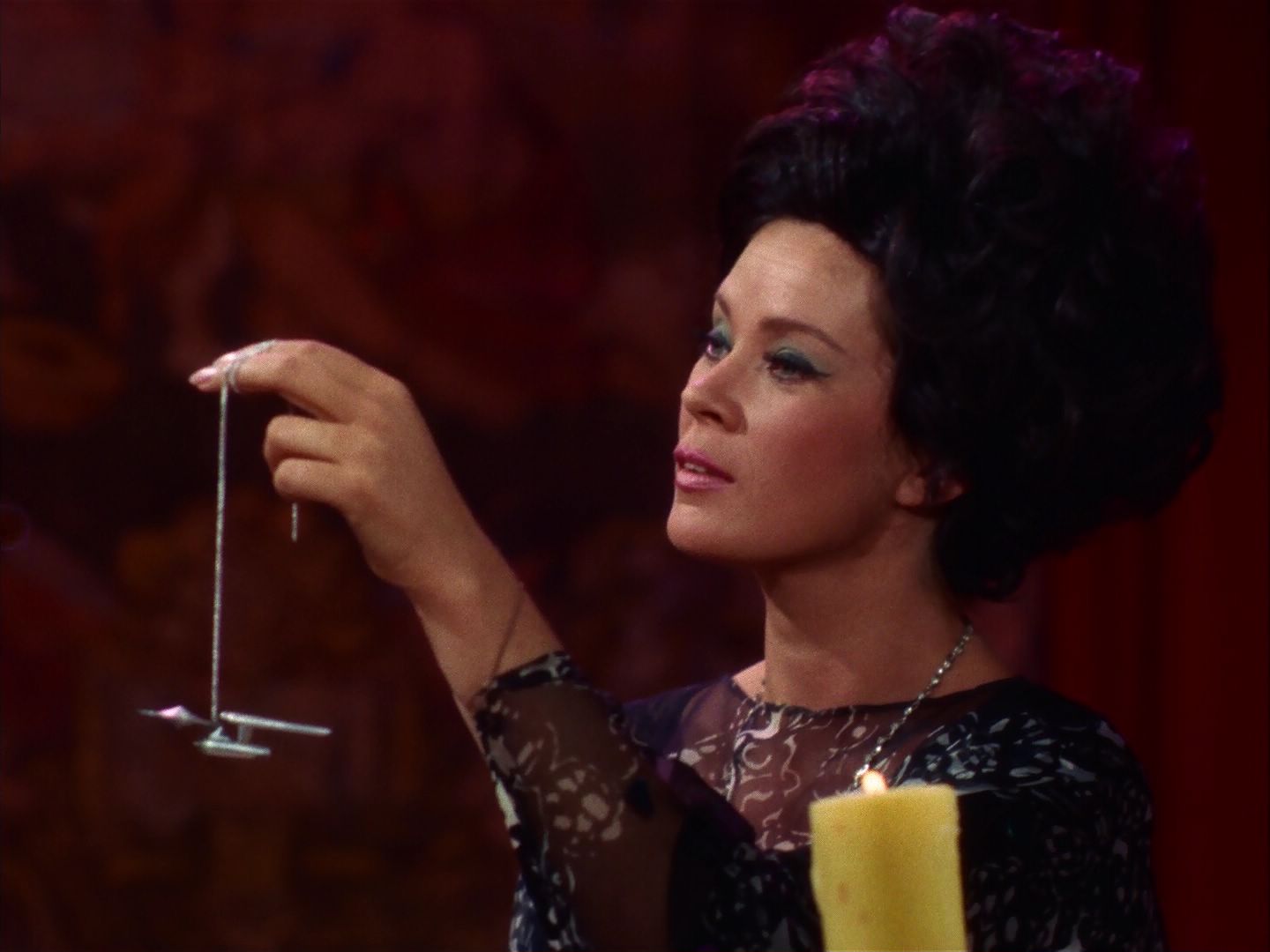 ariane179254_StarTrek_2x07_Catspaw_1677.jpg