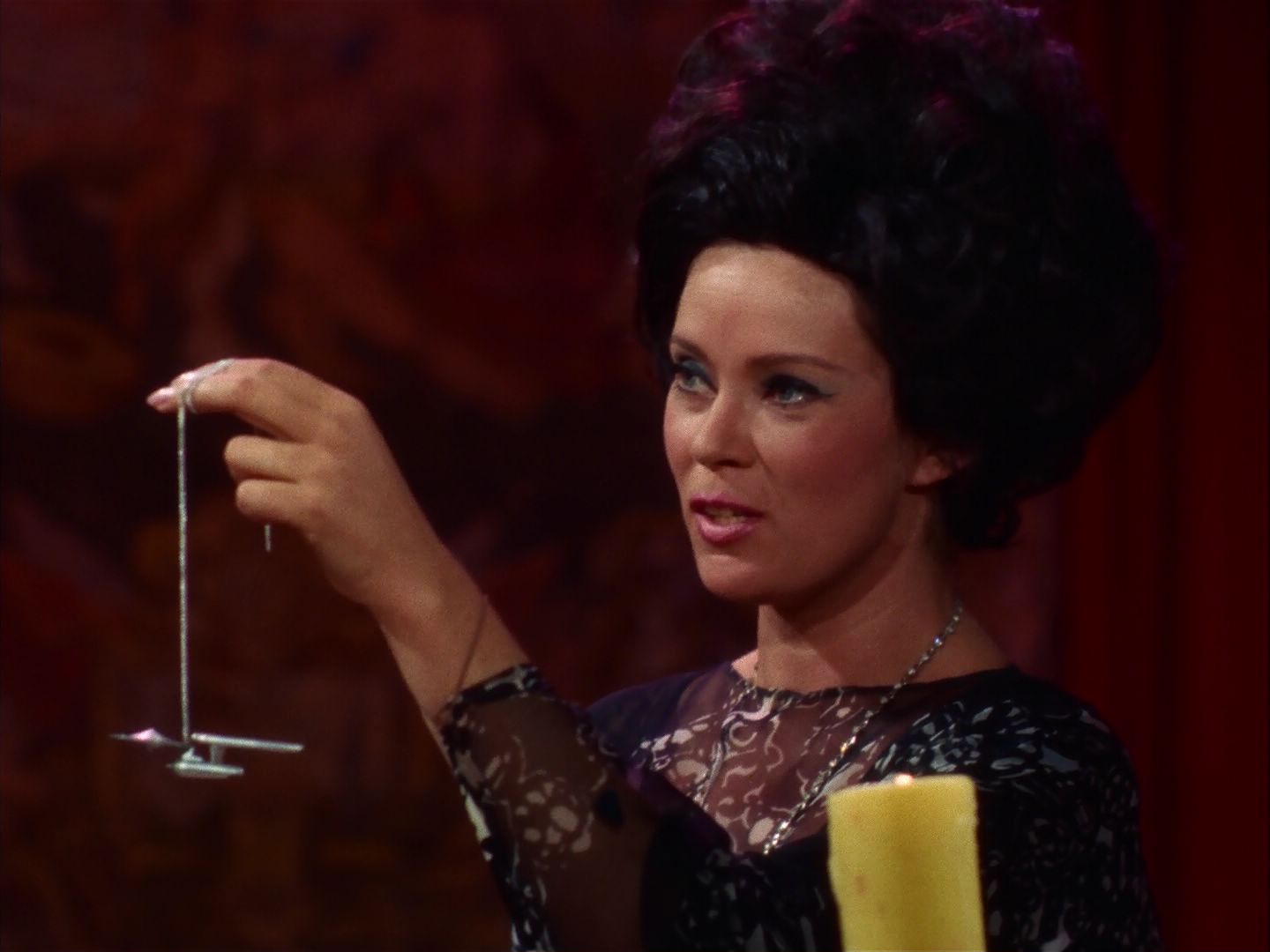 ariane179254_StarTrek_2x07_Catspaw_1685.jpg