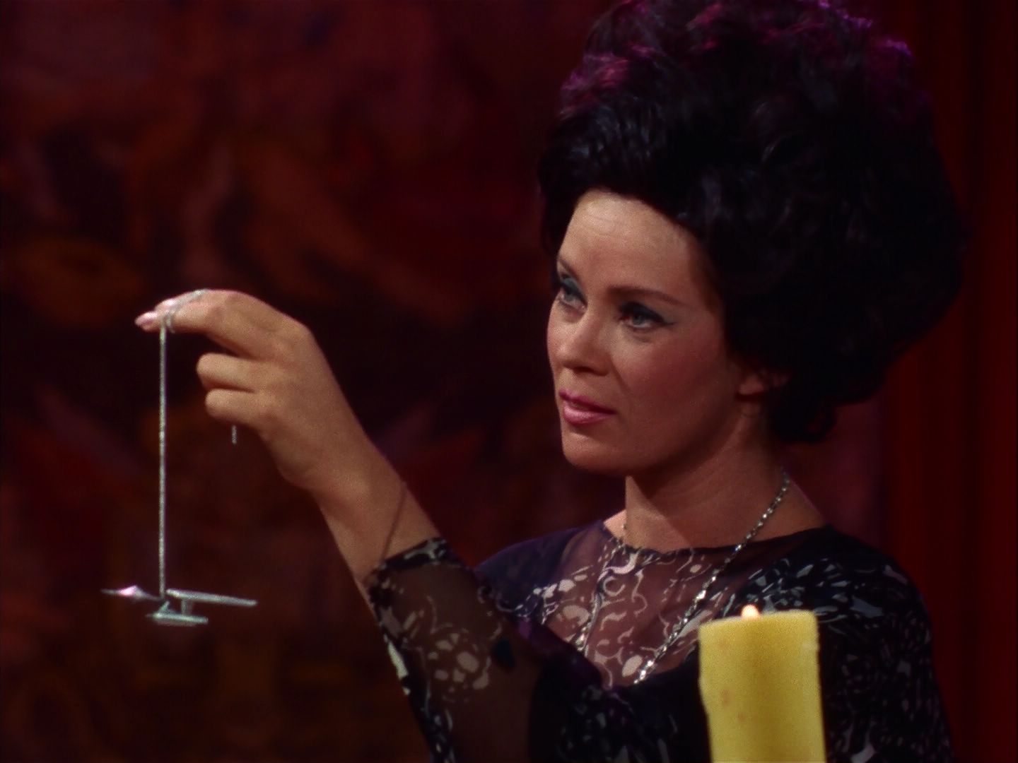 ariane179254_StarTrek_2x07_Catspaw_1692.jpg