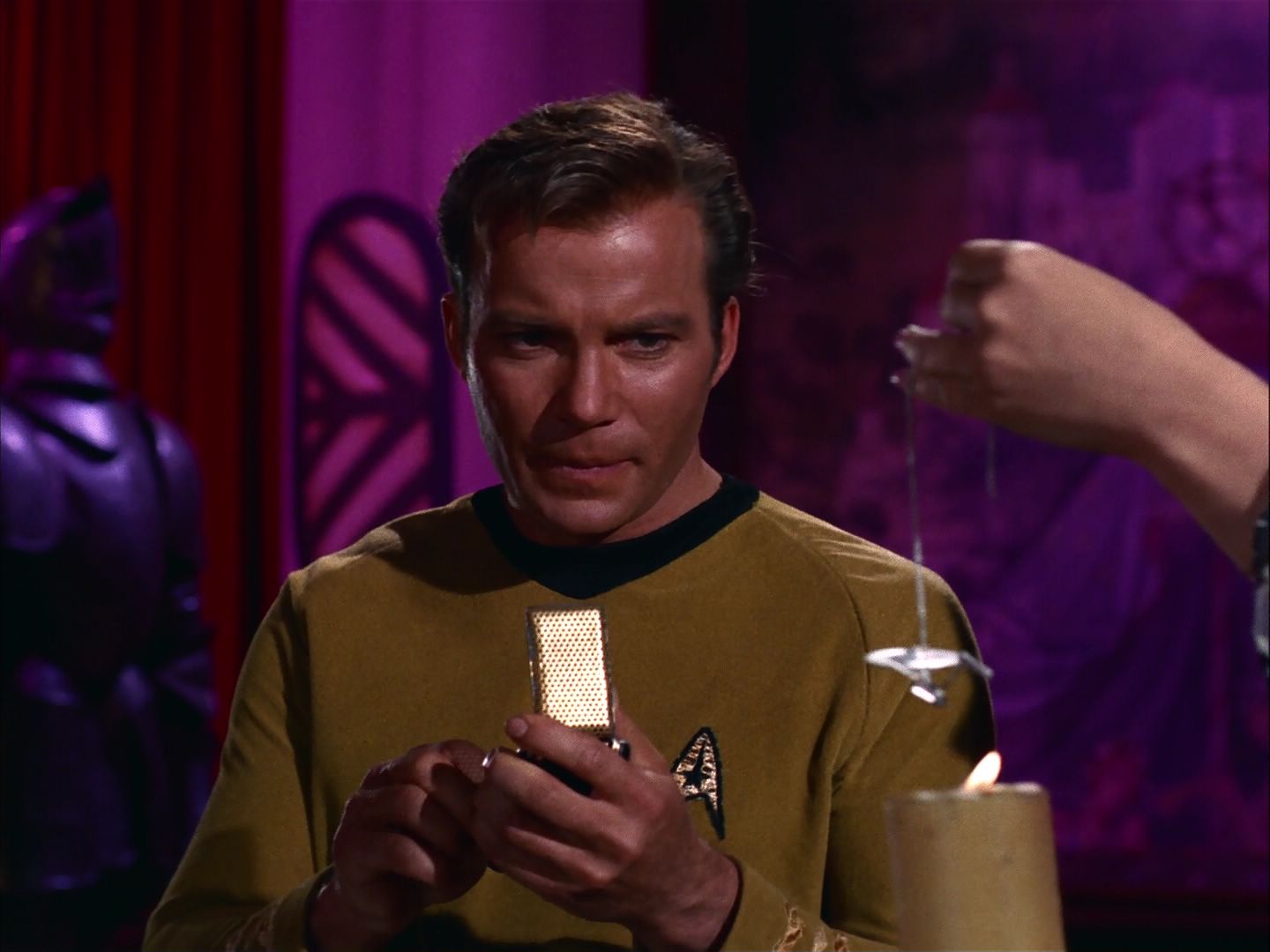 ariane179254_StarTrek_2x07_Catspaw_1732.jpg