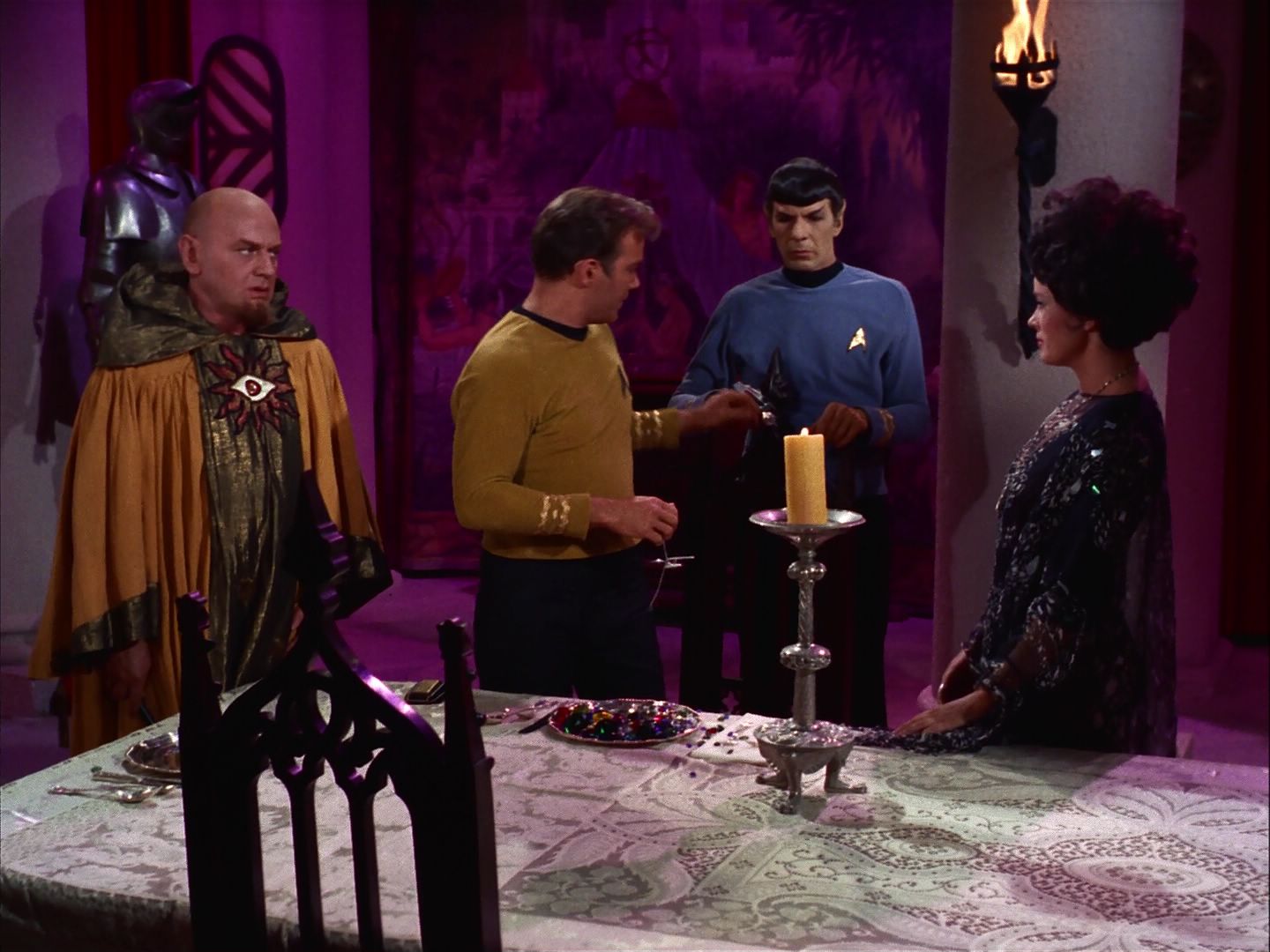 ariane179254_StarTrek_2x07_Catspaw_1806.jpg