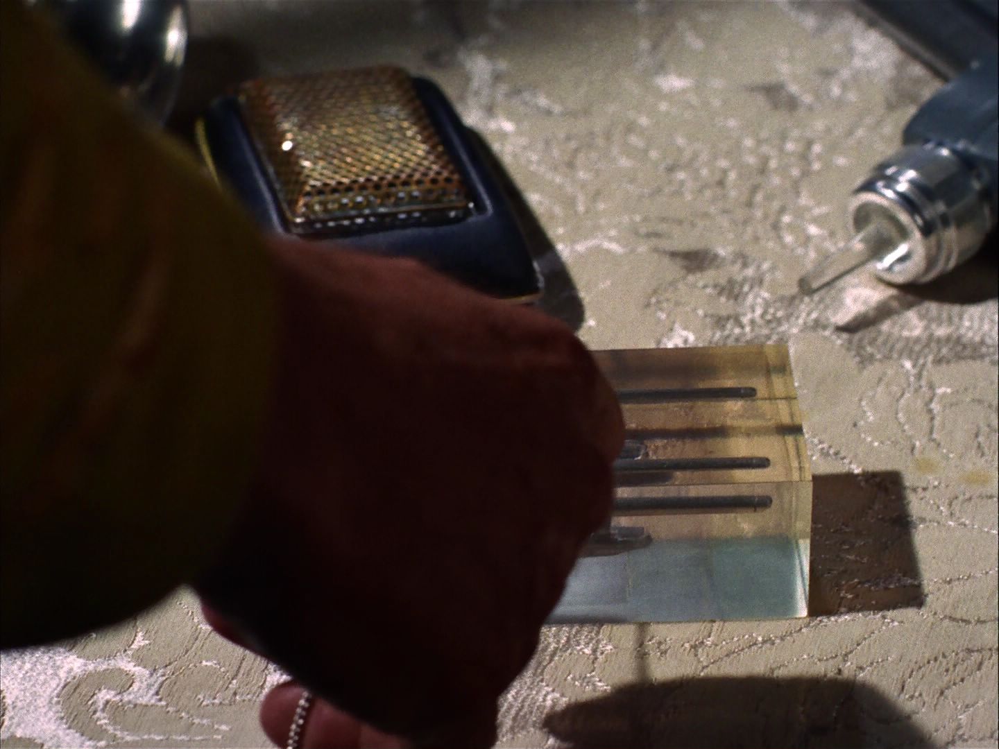 ariane179254_StarTrek_2x07_Catspaw_1919.jpg