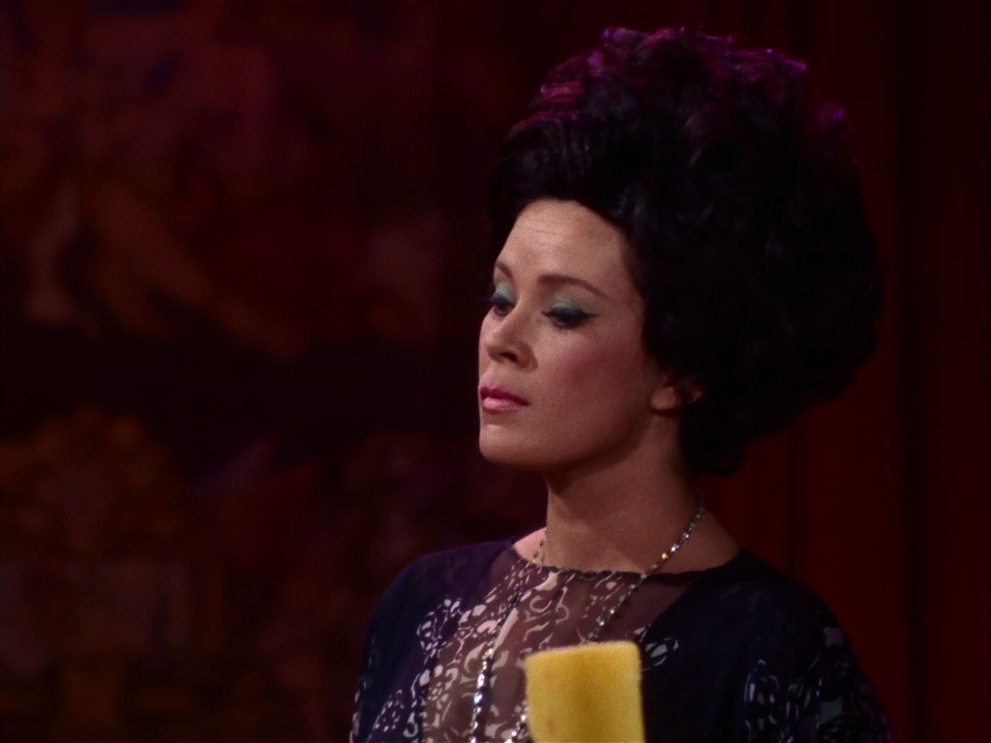 ariane179254_StarTrek_2x07_Catspaw_1923.jpg