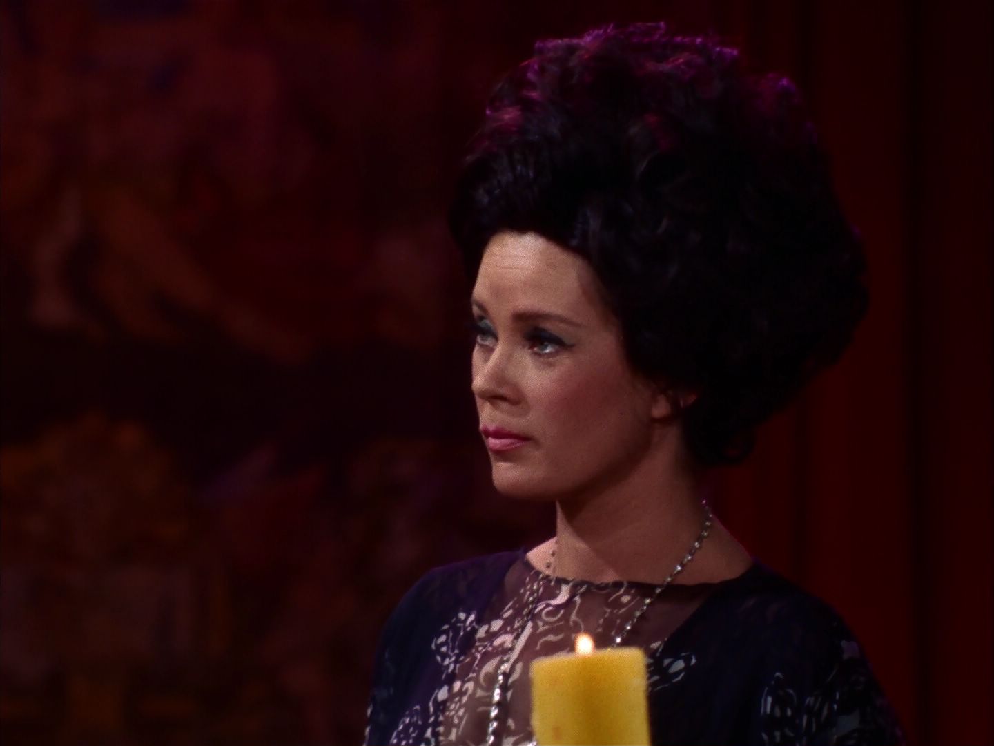 ariane179254_StarTrek_2x07_Catspaw_1933.jpg