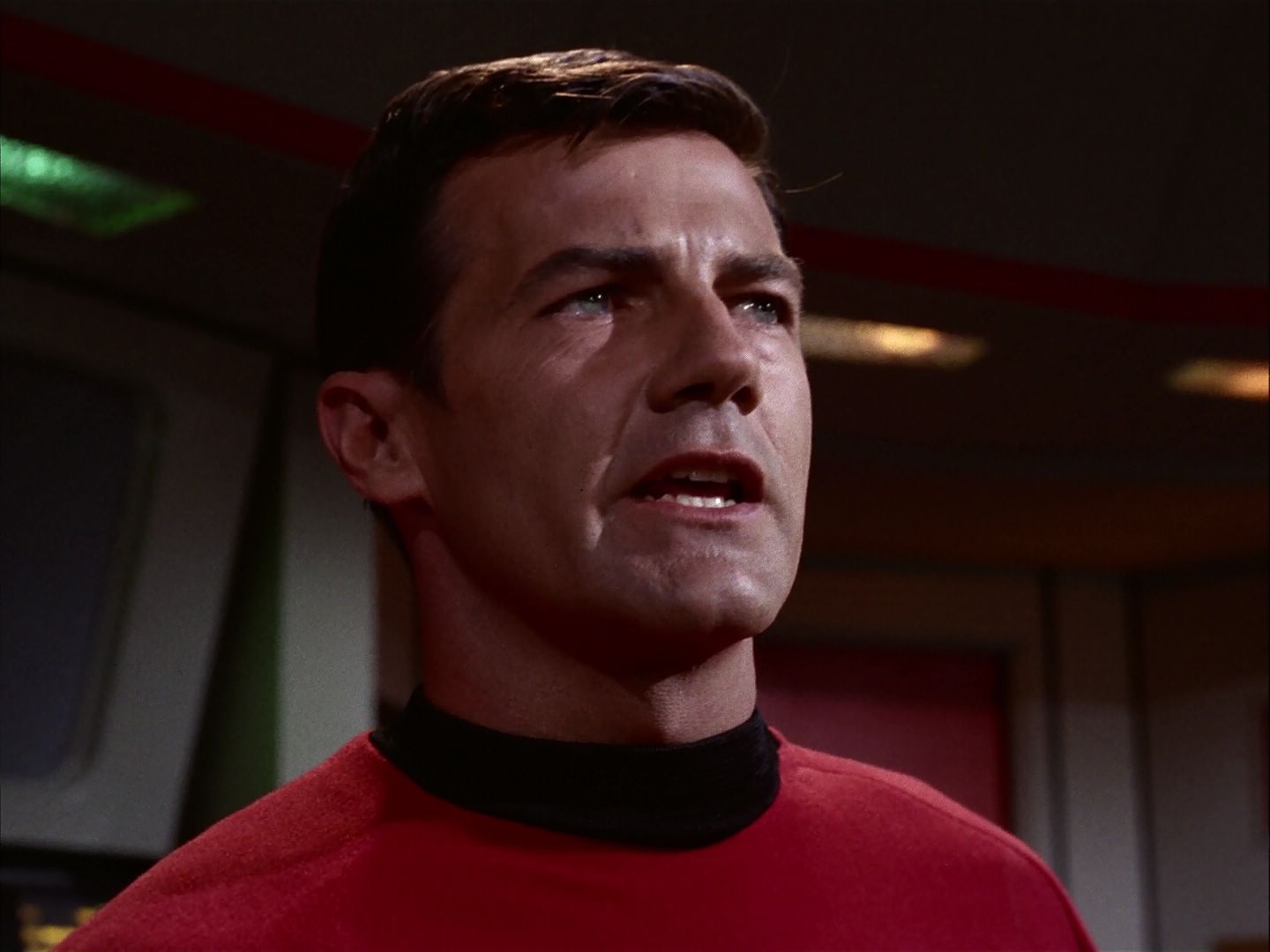 ariane179254_StarTrek_2x07_Catspaw_2055.jpg