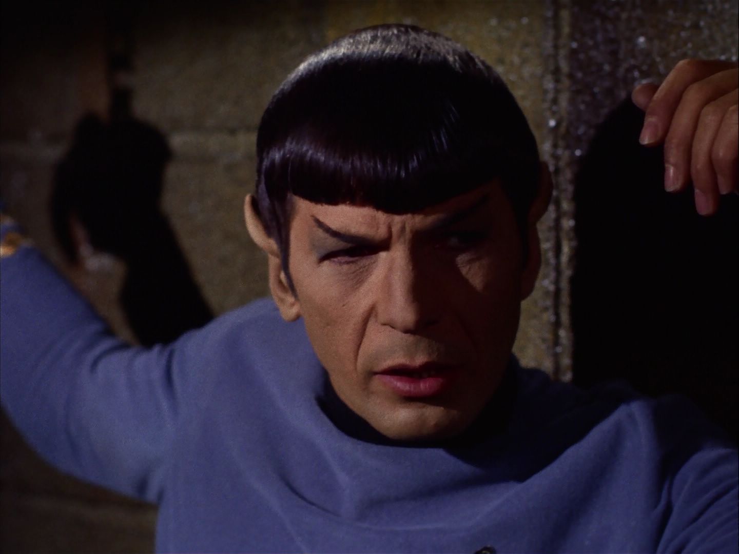 ariane179254_StarTrek_2x07_Catspaw_2084.jpg