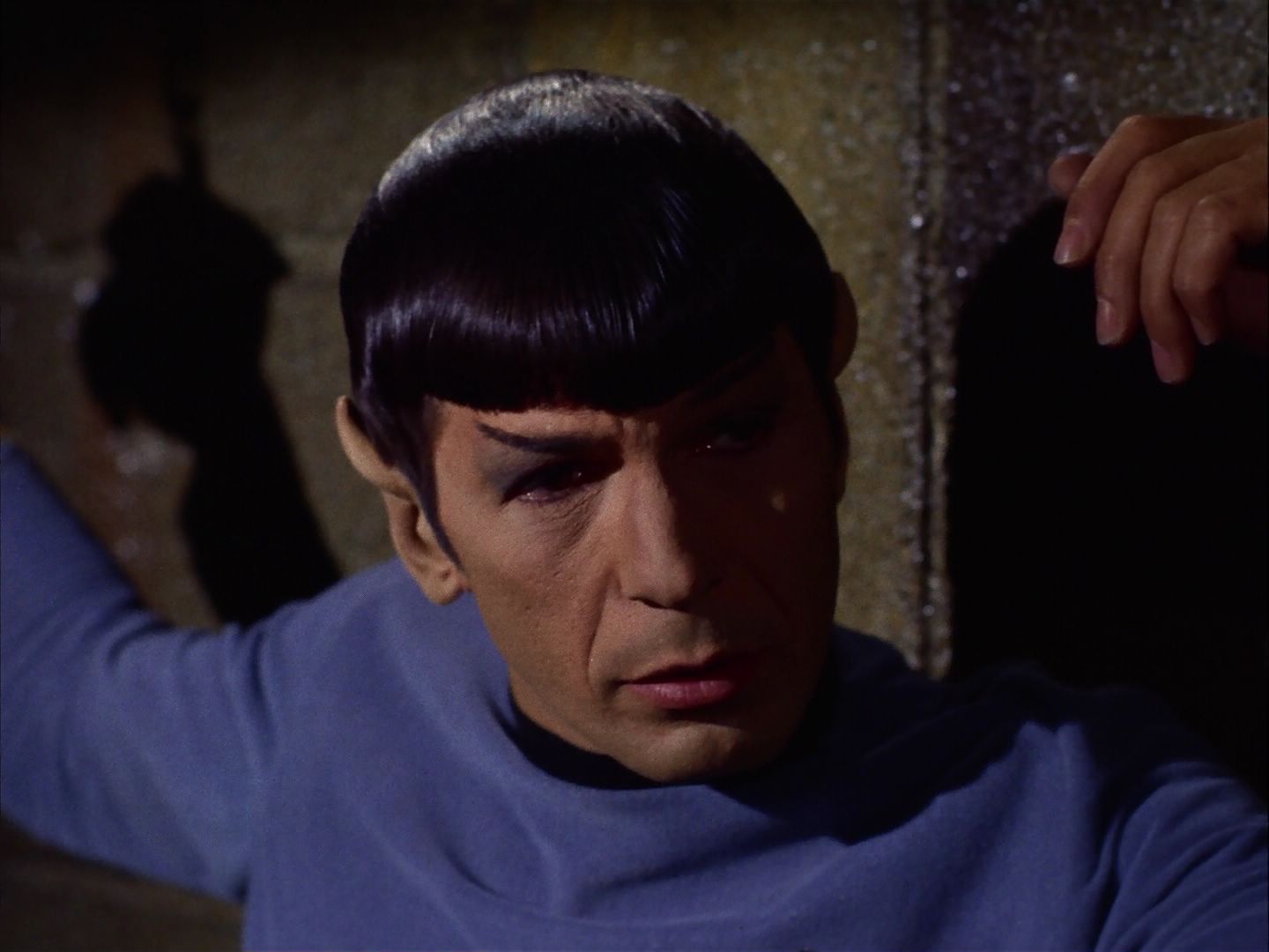 ariane179254_StarTrek_2x07_Catspaw_2089.jpg