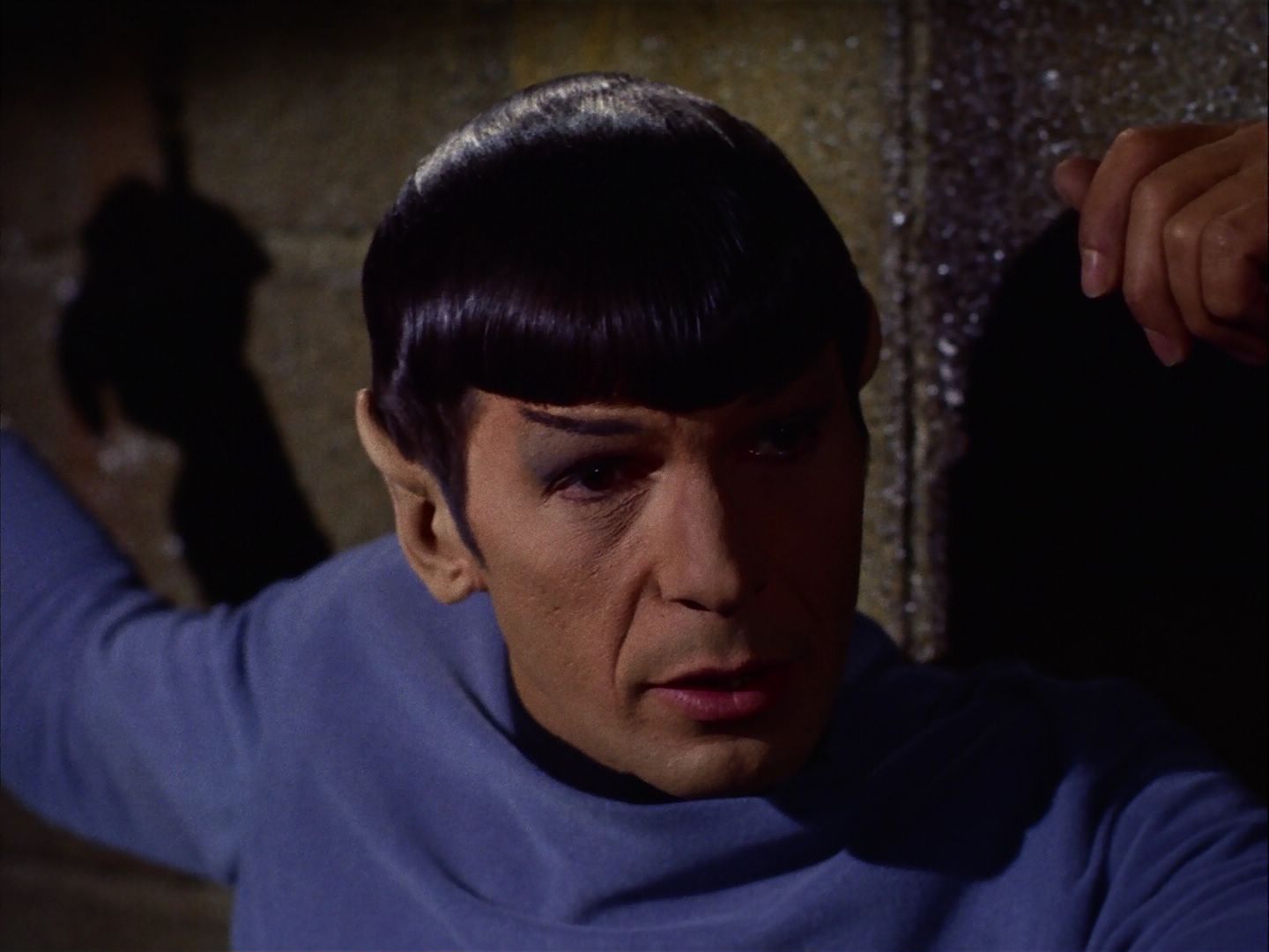 ariane179254_StarTrek_2x07_Catspaw_2113.jpg