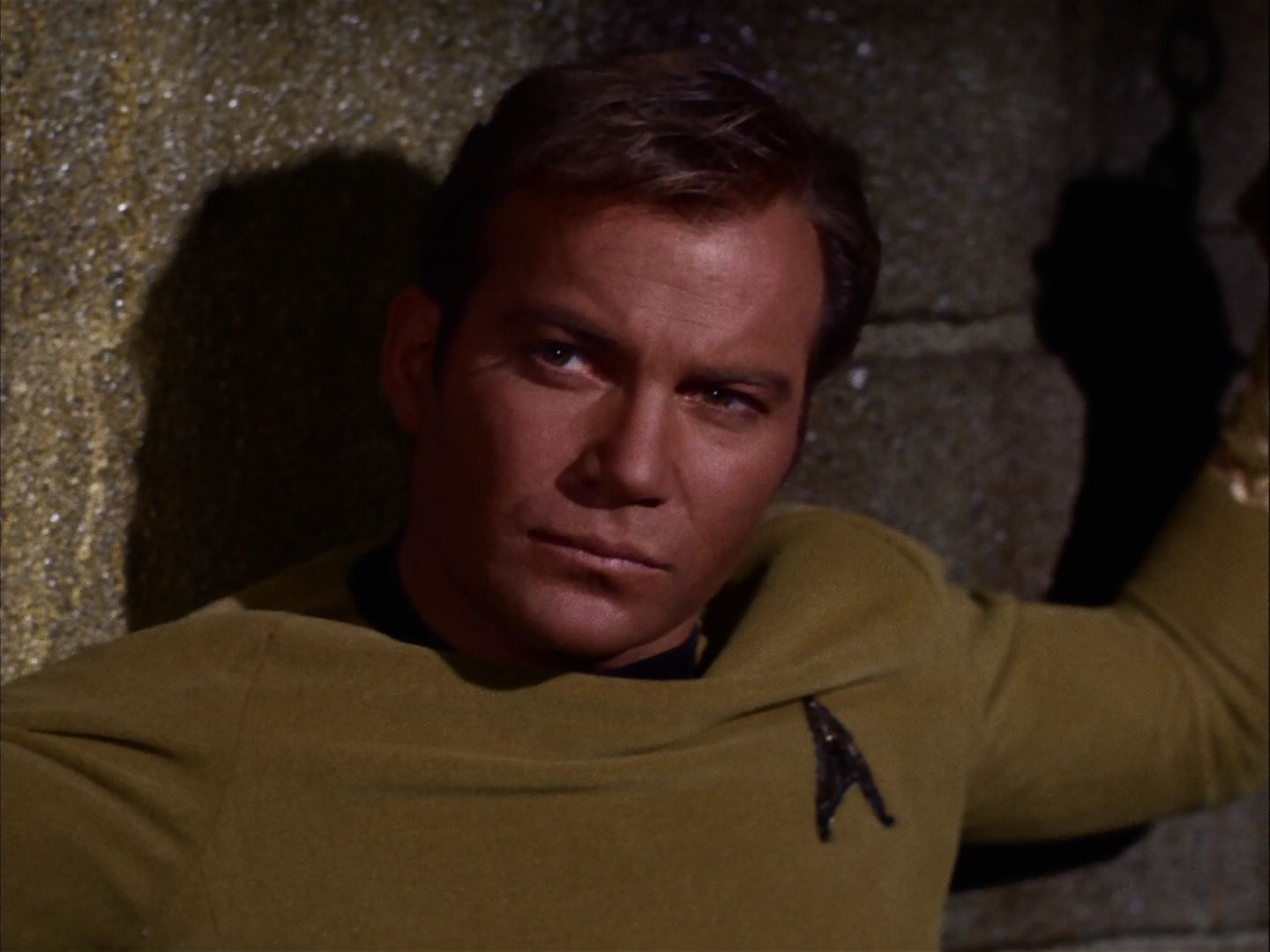 ariane179254_StarTrek_2x07_Catspaw_2127.jpg