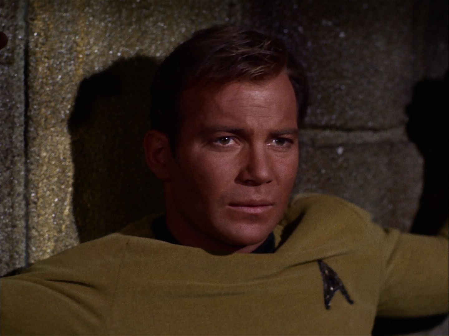ariane179254_StarTrek_2x07_Catspaw_2136.jpg