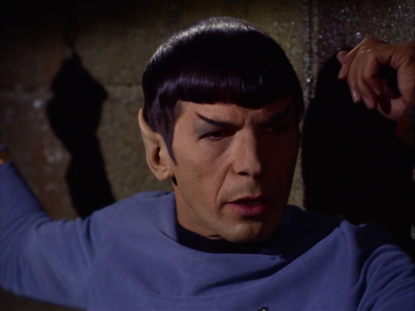 ariane179254_StarTrek_2x07_Catspaw_2141.jpg