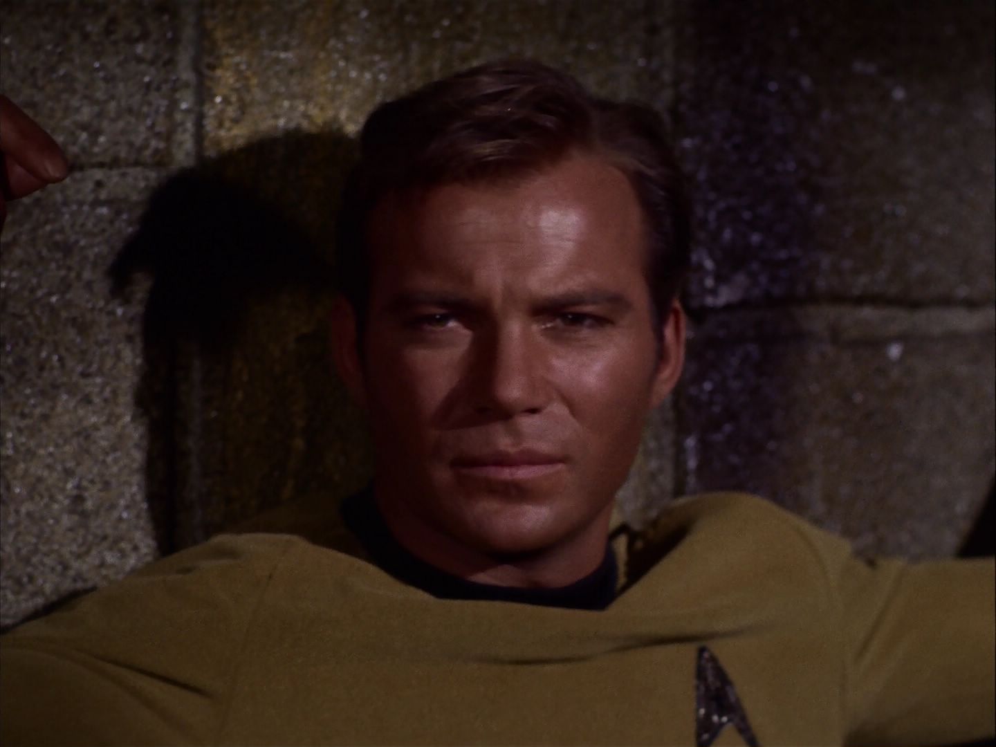 ariane179254_StarTrek_2x07_Catspaw_2217.jpg